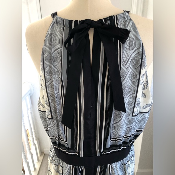 VINCE CAMUTO Maxi dress. - Picture 7 of 16